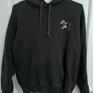 uniqlo black snoopy hoodie